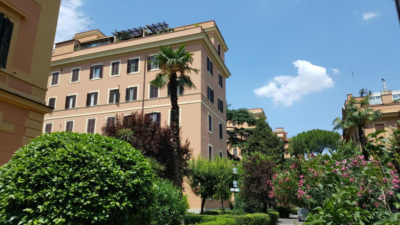 Bed & Breakfast A Casa Di Lia A Roma Extérieur photo