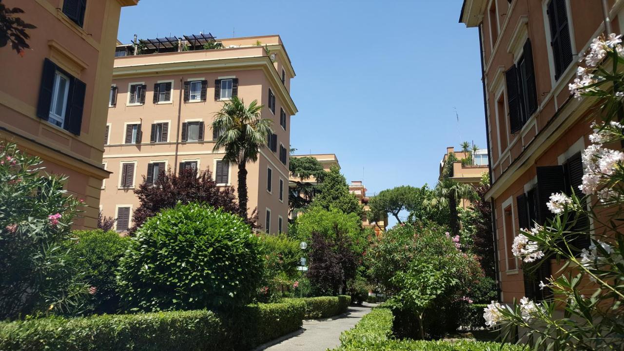 Bed & Breakfast A Casa Di Lia A Roma Extérieur photo